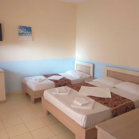 Fly Hotel