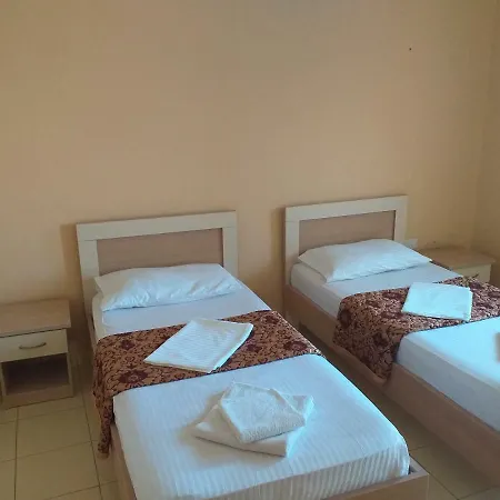 Fly Hotel 3*